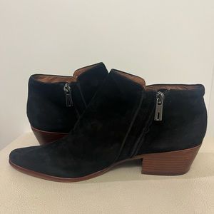 Sam Edelman Petty Women’s Black Suede Ankle Bootie’s Size 9.5